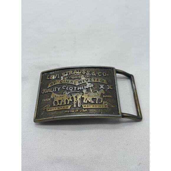 Levi Strauss & Co Original Riveted Quality Clothing XX Metal Belt Buckle Vintage - Picture 1 of 2